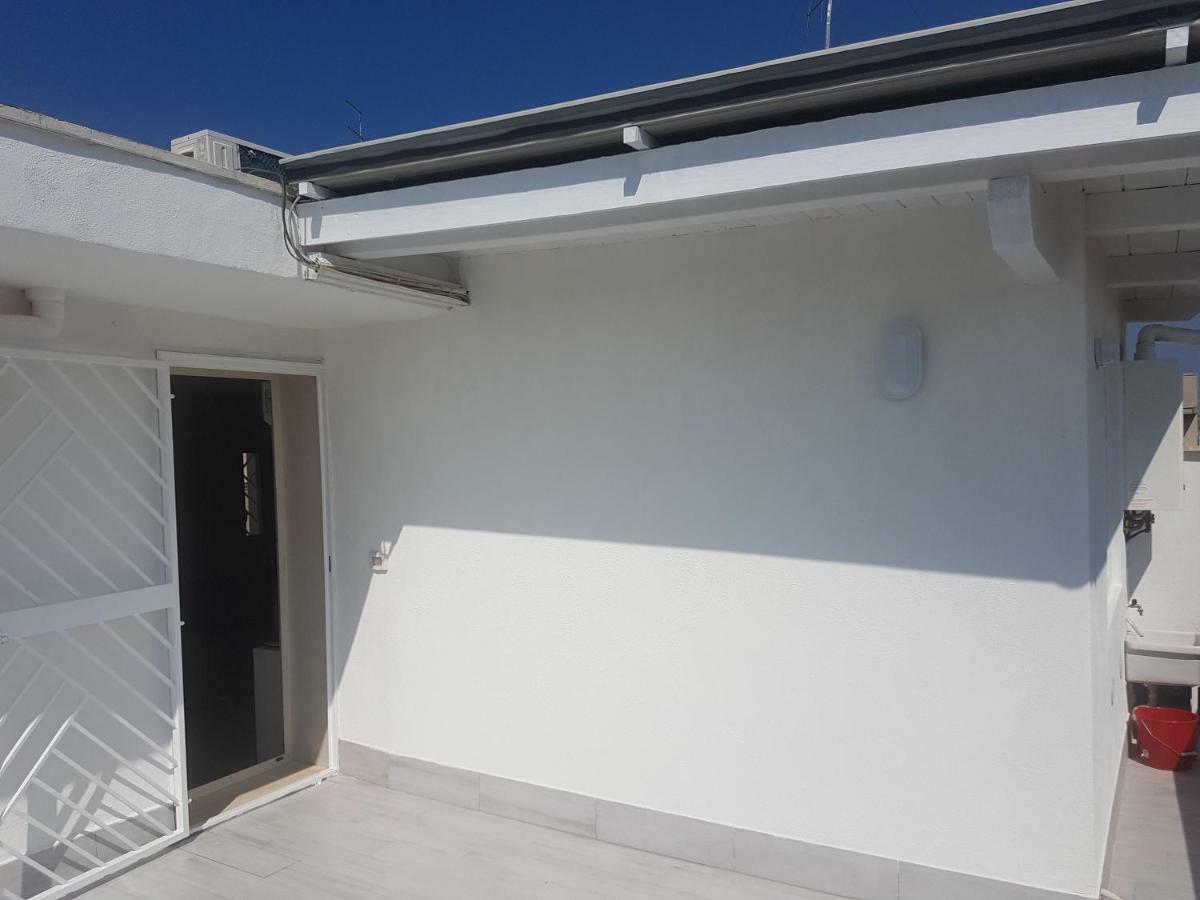 Attico Con Terrazza A Bari Lejlighed Eksteriør billede