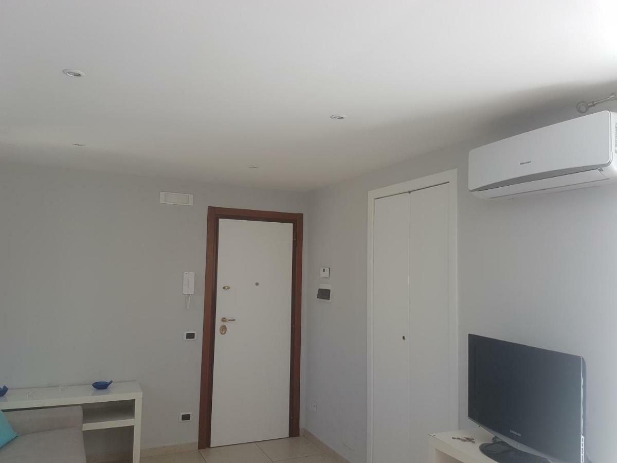 Attico Con Terrazza A Bari Lejlighed Eksteriør billede