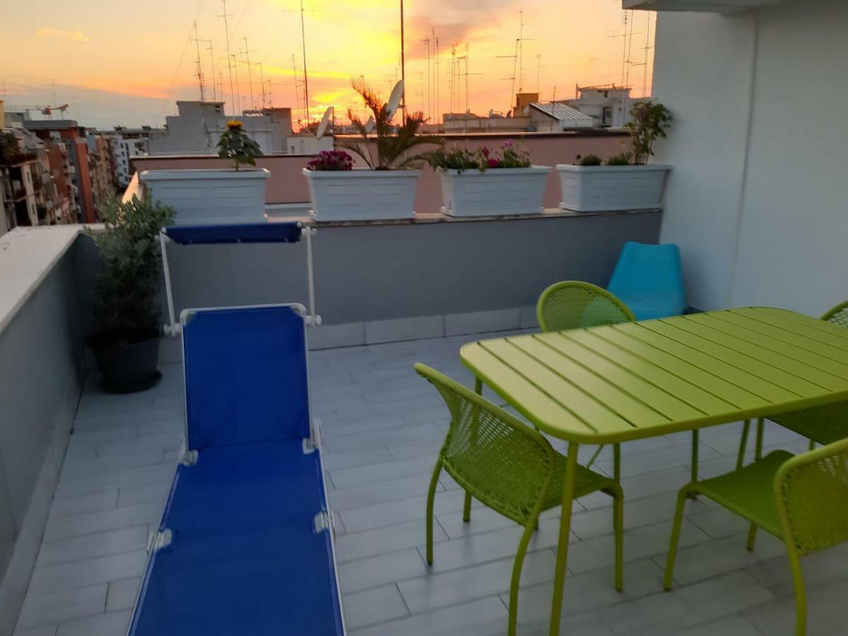 Attico Con Terrazza A Bari Lejlighed Eksteriør billede